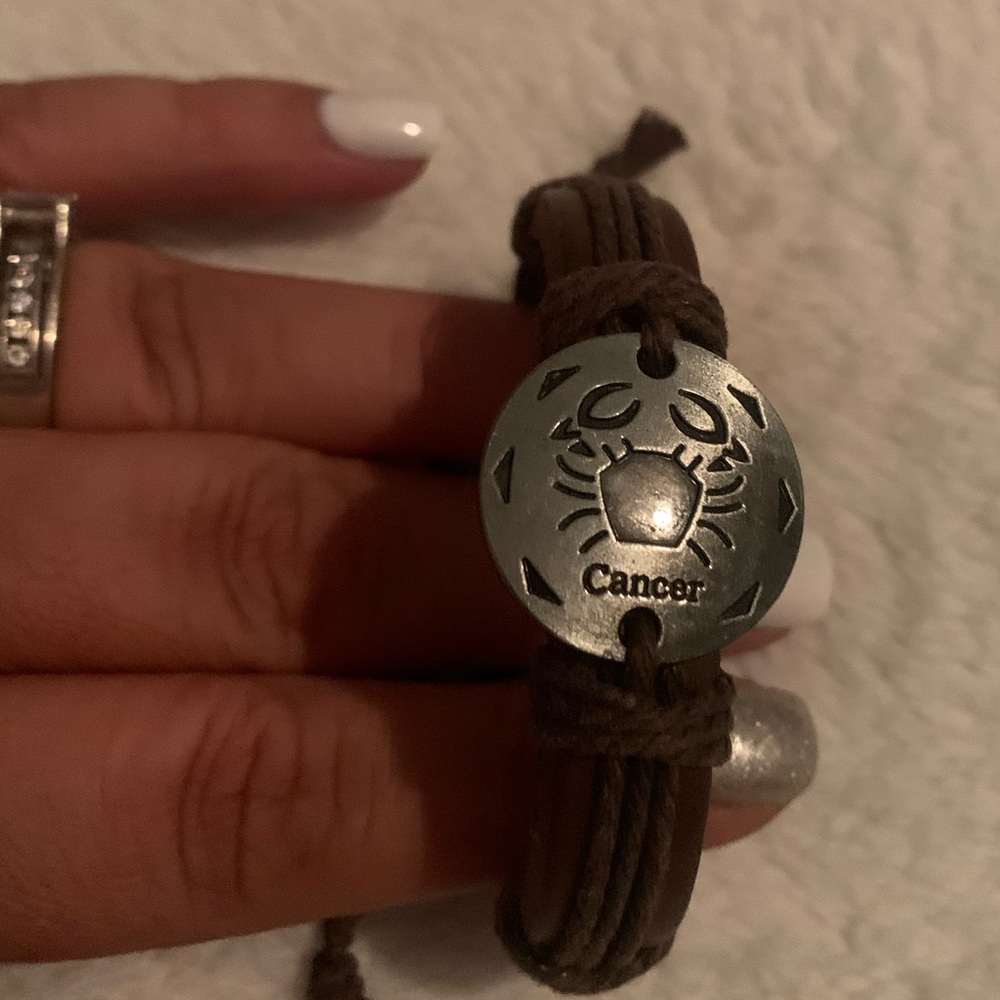 🐿 leather astrology cancer adjustable bracelet